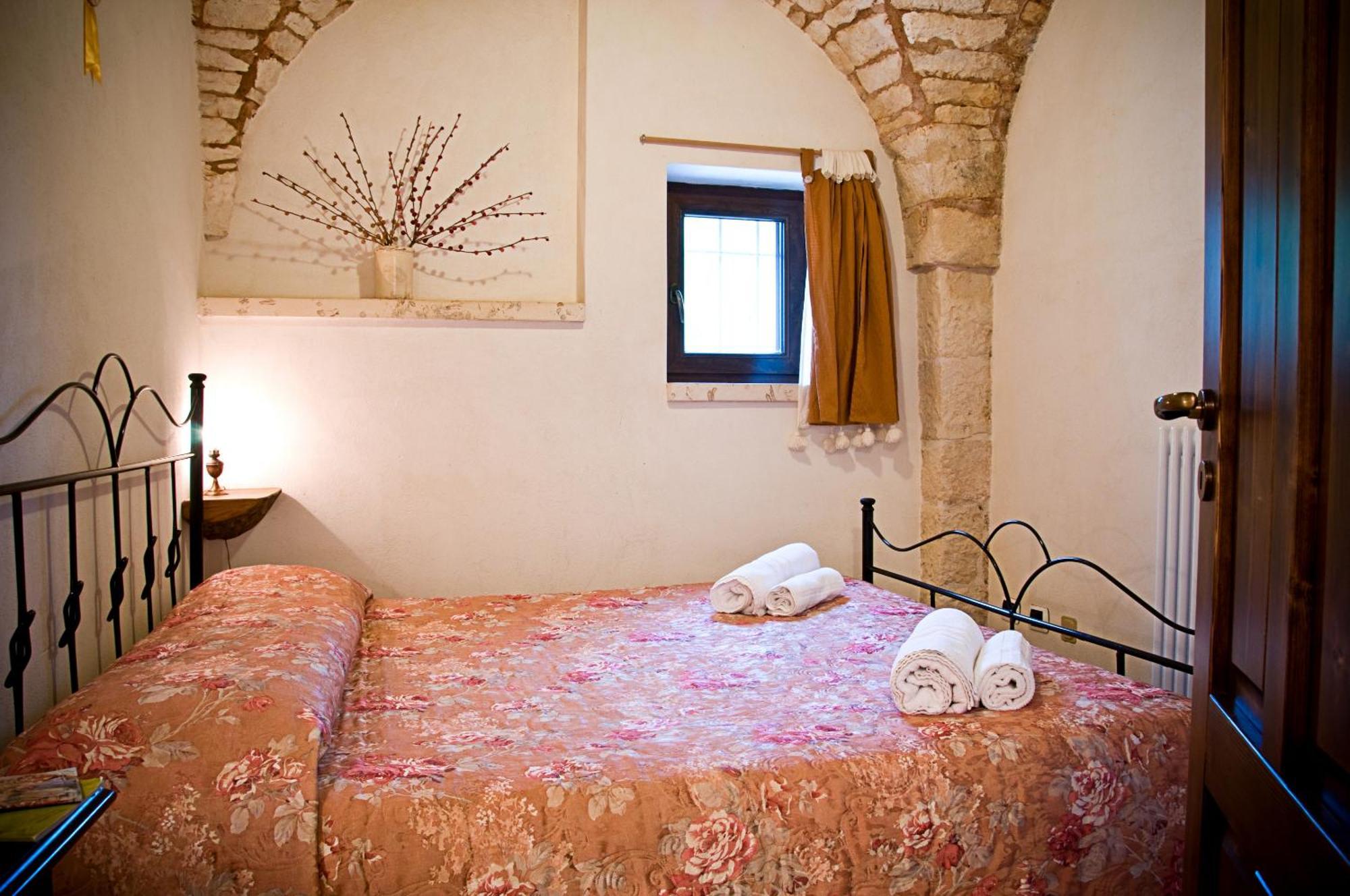 Gasthaus Trulli Il Castagno Martina Franca Exterior foto
